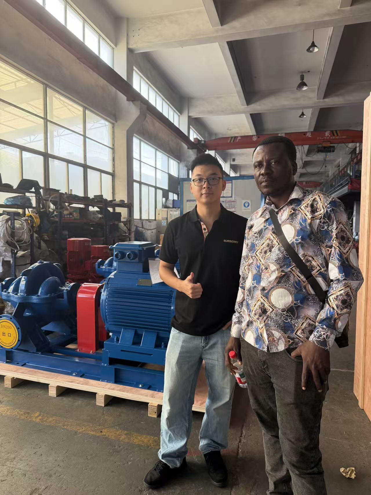 Khách hàng Ghana đến thăm nhà máy của chúng tôi để thảo luận chuyên sâu về hợp tác máy bơm phân tách